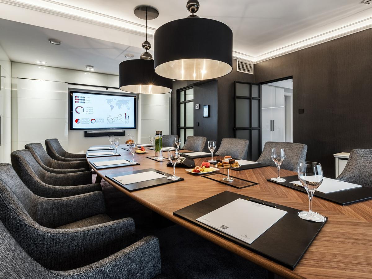 Excelsior Hotel Ernst Am Dom Colonia Exterior foto Boardroom at the London office